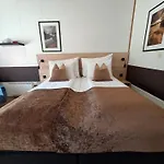 Tjeldsundbrua Hotel Skanland