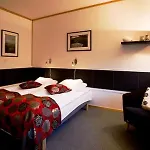 Hotel Tjeldsundbrua 3*