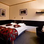 Tjeldsundbrua Hotel Skanland
