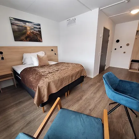 Hotel Tjeldsundbrua 3*