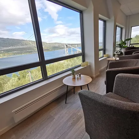 Tjeldsundbrua Hotel Skanland