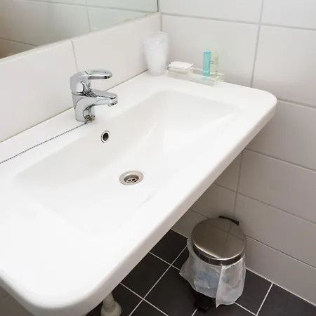 Tjeldsundbrua Hotel 3*