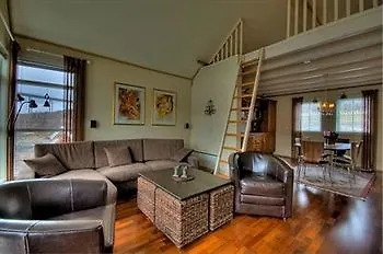 帖尔德孙布鲁瓦酒店 3*