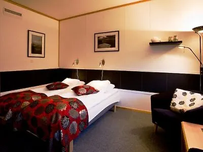 Hotel Tjeldsundbrua 3*
