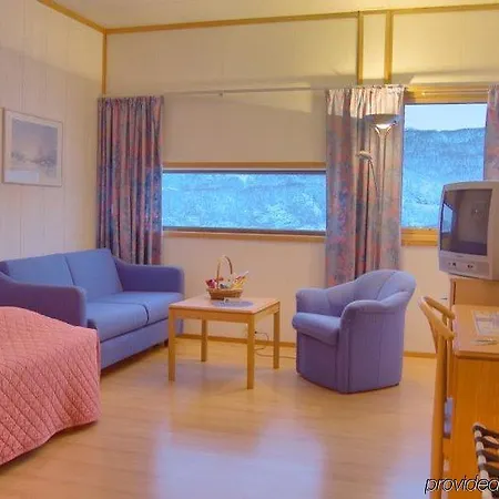 Отель Tjeldsundbrua