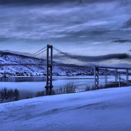 Tjeldsundbrua Отель